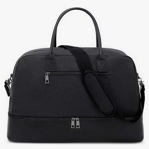 Carry-on tote with shoe compartment